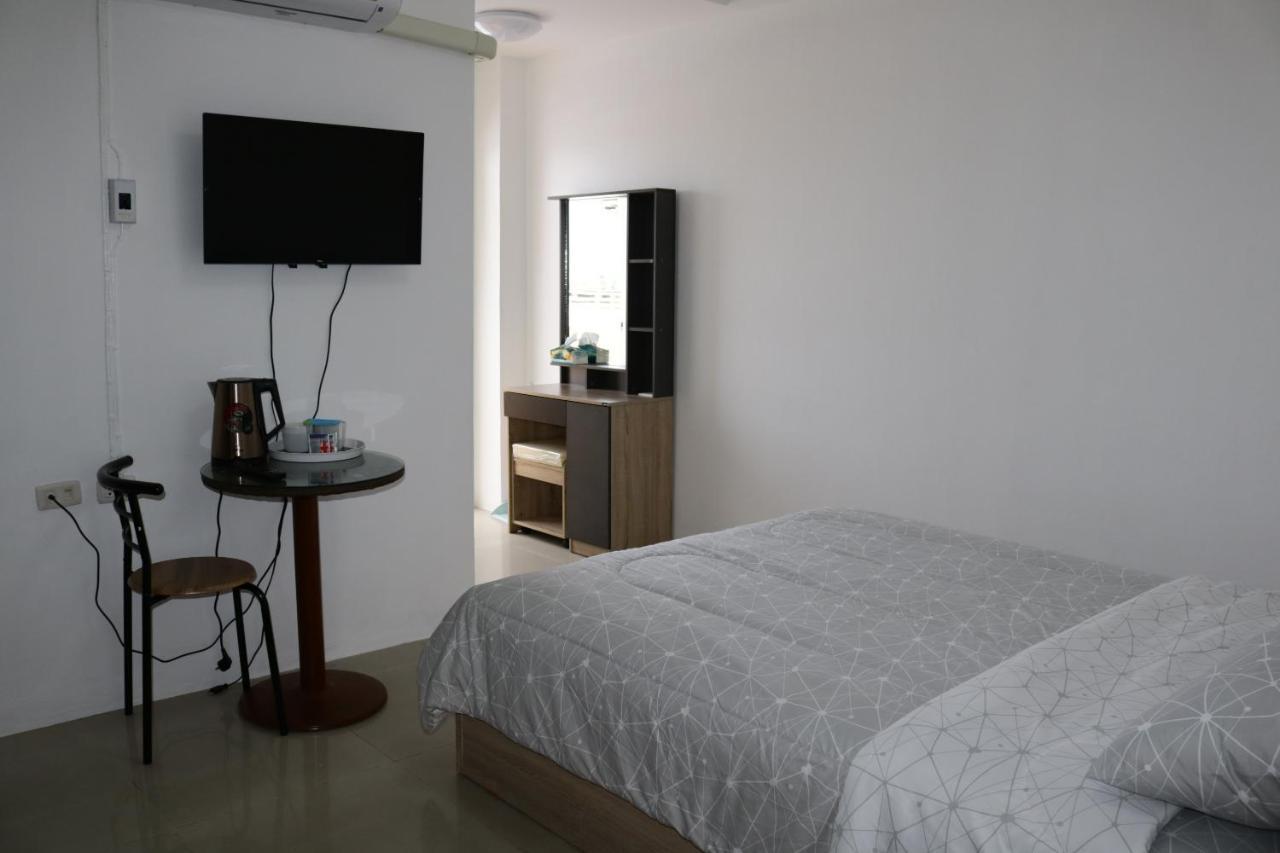 Cafe Nana Hotel Nong Prue Ngoại thất bức ảnh