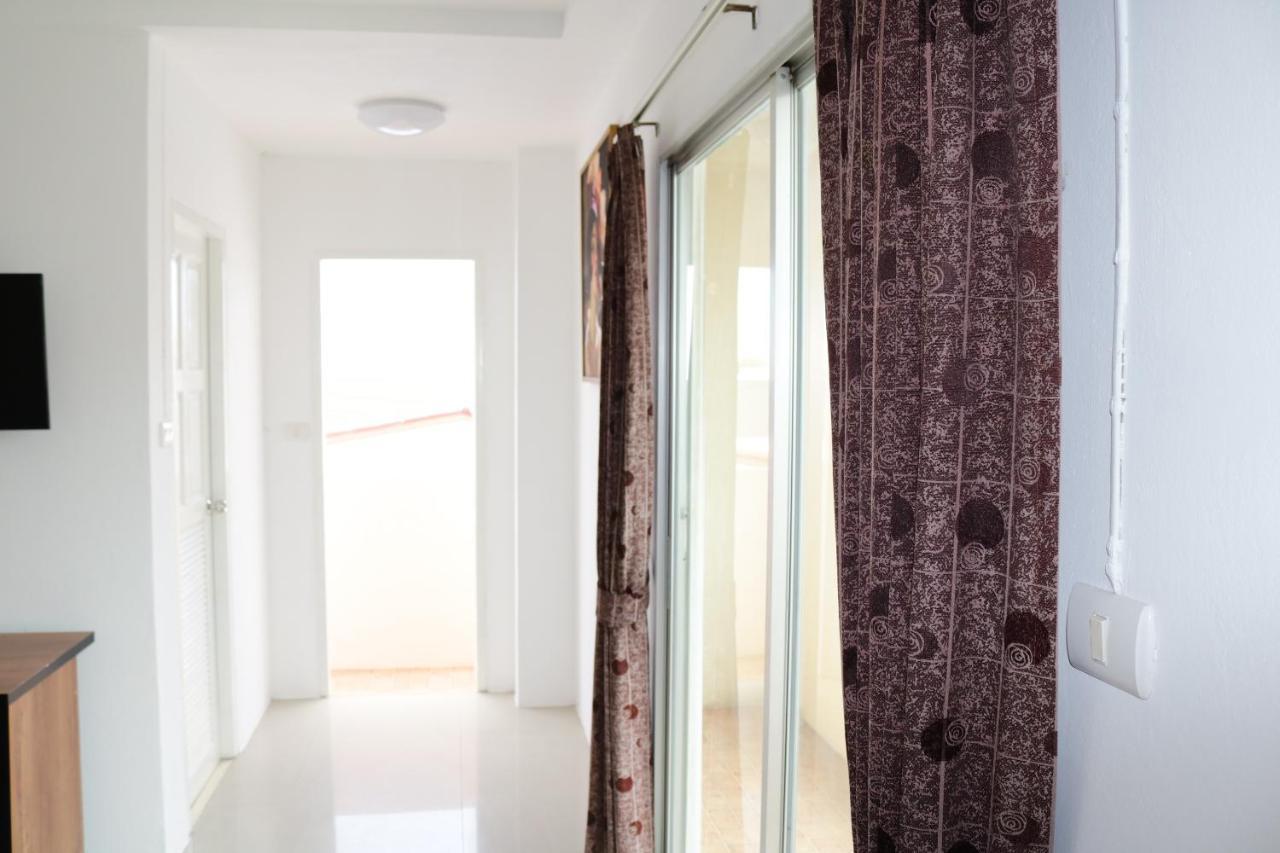 Cafe Nana Hotel Nong Prue Ngoại thất bức ảnh
