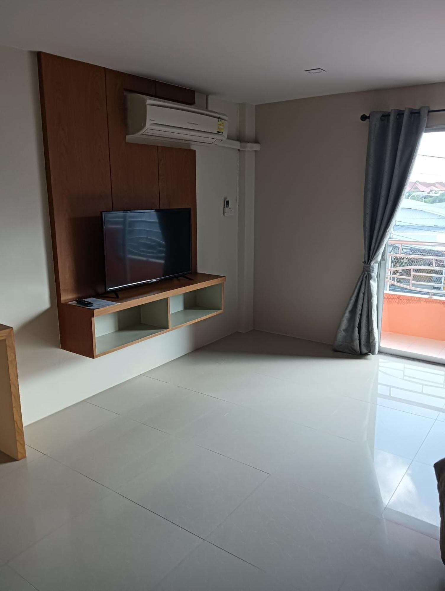 Cafe Nana Hotel Nong Prue Ngoại thất bức ảnh